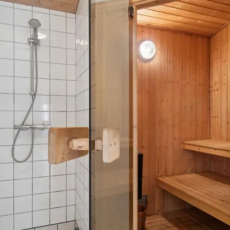 Lovely In Aakirkeby Ferienhaus