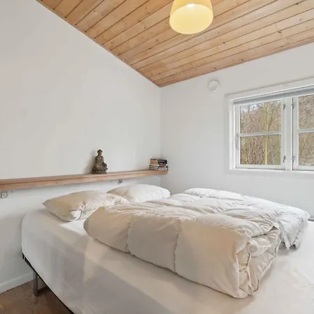 Ferienhaus Lovely In Aakirkeby