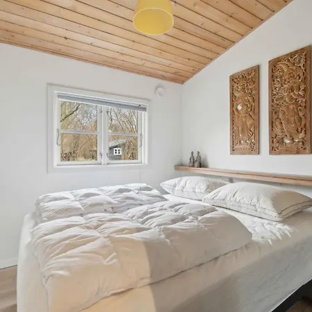 Lovely In Aakirkeby Ferienhaus *